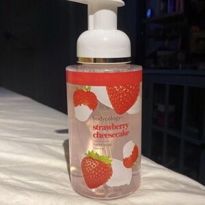 Bodycology Strawberry Cheesecake Hand Soap